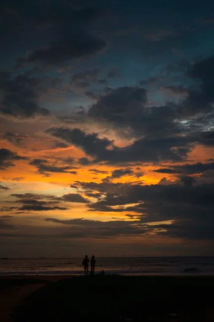 beach closing time